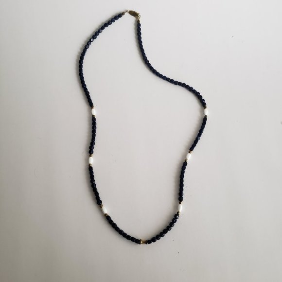VTG Dark Blue White Beaded Necklace - Picture 4 of 7